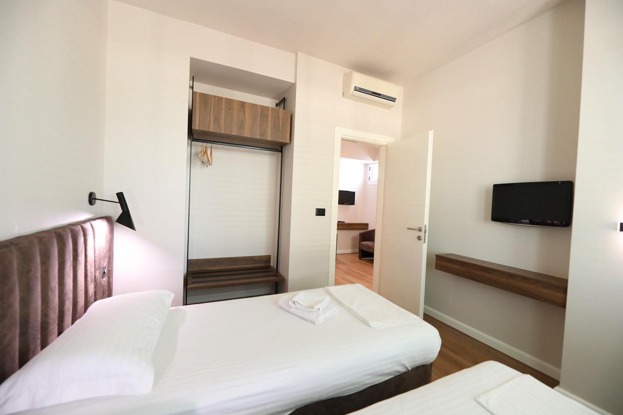 Libertas Hotel 4*